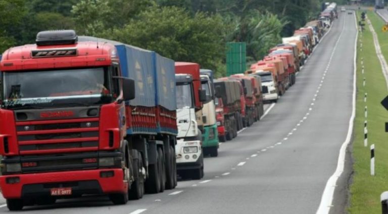 Empresários da construção avaliam efeitos da greve de caminhoneiros