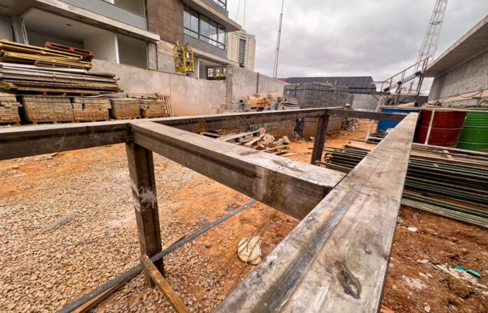 Sondagem Indústria da Construção, da CNI com a CBIC, mostra que mais de 37% dos empresários do ramo apontam entraves fiscais como vilão