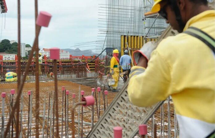 ERP para construção civil auxilia no controle e na gestão de obras industrializadas.